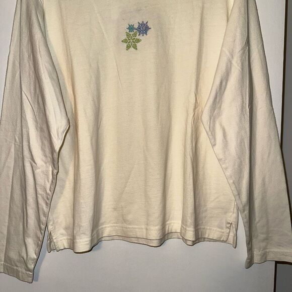 Woolrich Vintage Large Honey Lane Cream Snowflake Long Sleeve Womens Tee NWT - Picture 2 of 10